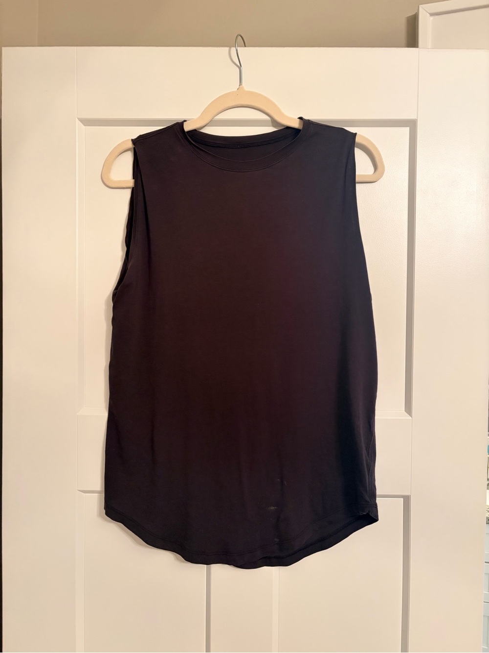 Lululemon Sleeveless Crewneck Workout Tank Top - Black